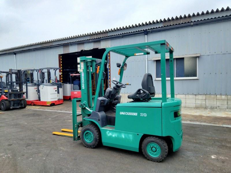 XE NÂNG ĐIỆN 2 TẤN UNICARRIERS FB20-8-40023 XE NÂNG ĐIỆN 2 TẤN UNICARRIERS FB20-8 SẴN TẠI KHO