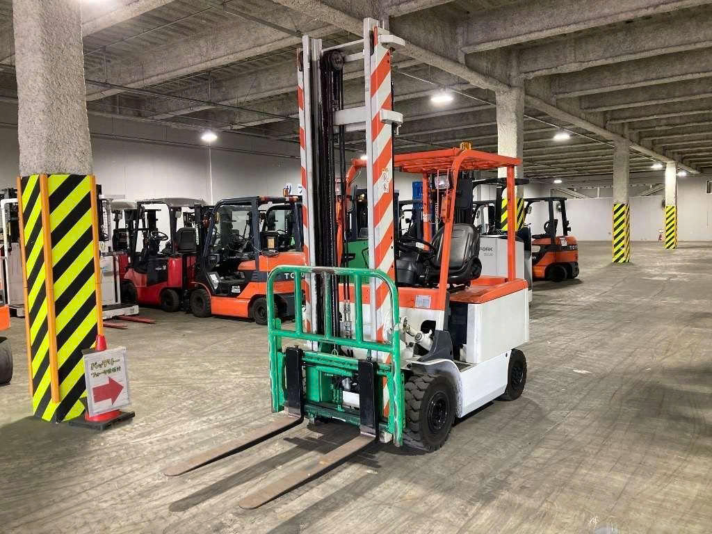 XE NÂNG ĐIỆN 2.5 TẤN UNICARRIERS FB25-8- 30675 XE NÂNG ĐIỆN 2.5 TẤN UNICARRIERS FB25-8 sẵn tại kho.