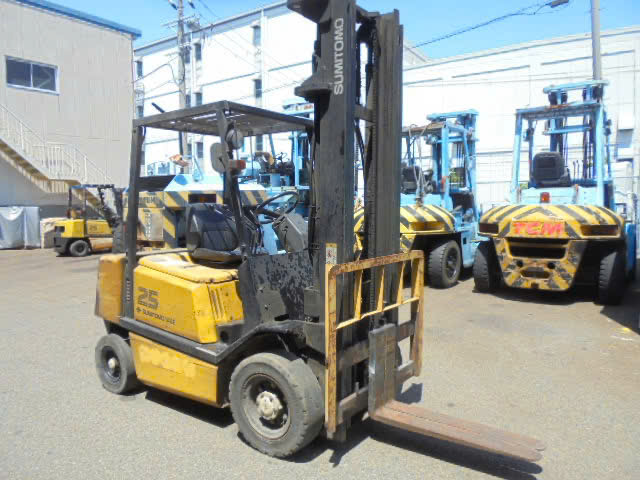 XE NÂNG DẦU 2.5 TẤN SUMITOMO 11-FD25PVIHA- 1027 XE NÂNG DẦU 2.5 TẤN SUMITOMO 11-FD25PVIHA sẵn tại kho